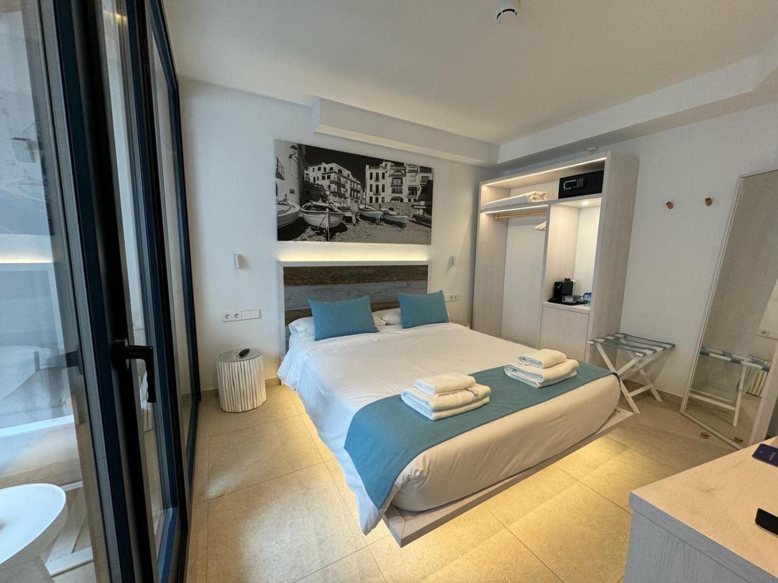 Hotel Boutique Es Blau Cadaqués Extérieur photo
