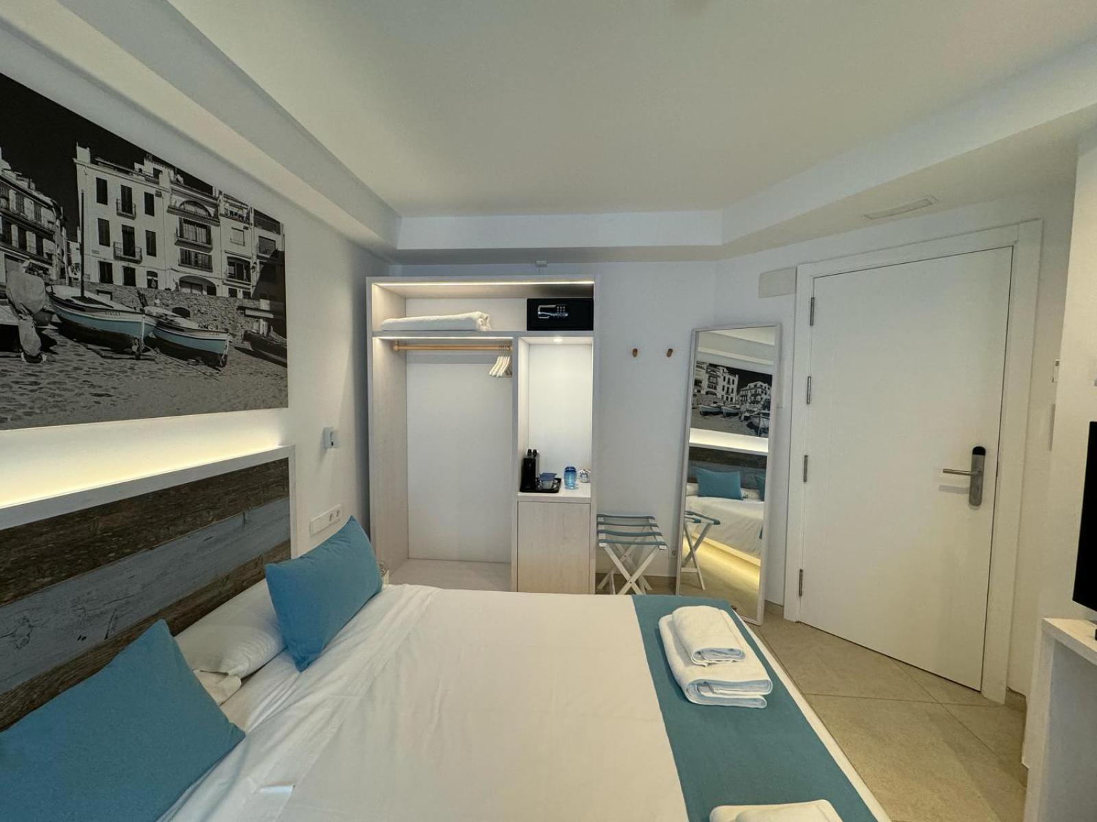 Hotel Boutique Es Blau Cadaqués Extérieur photo
