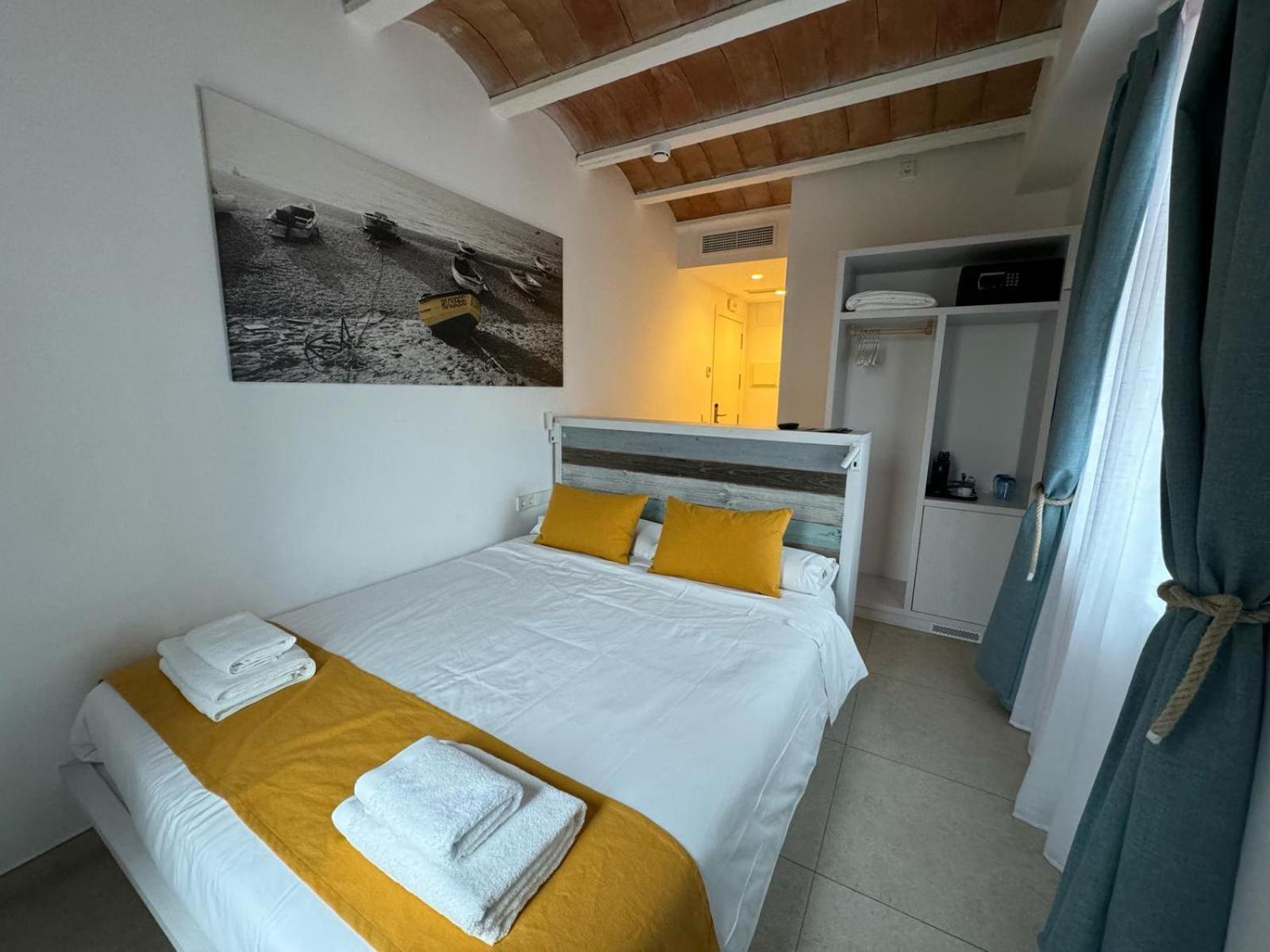 Hotel Boutique Es Blau Cadaqués Extérieur photo