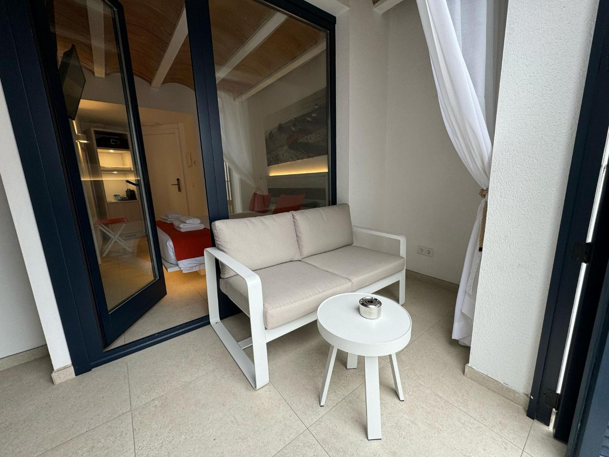 Hotel Boutique Es Blau Cadaqués Extérieur photo