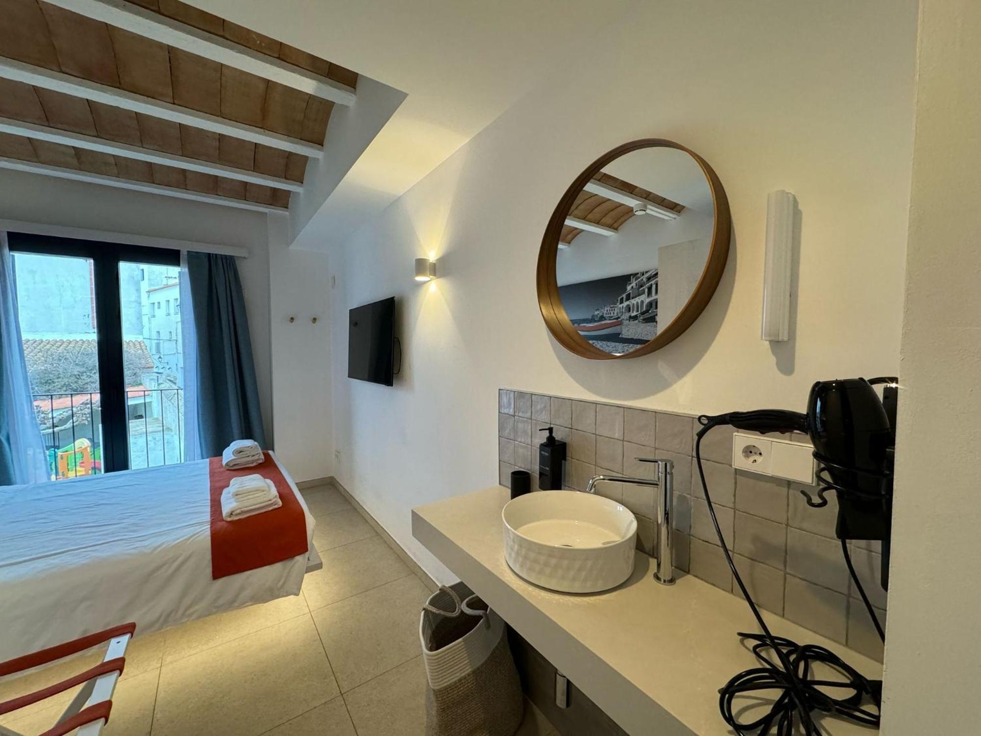 Hotel Boutique Es Blau Cadaqués Extérieur photo